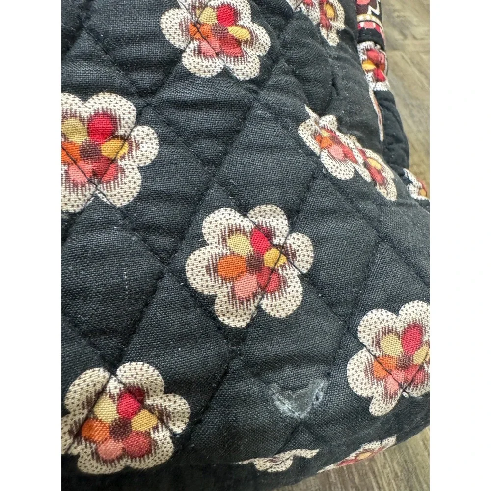 Vera Bradley Handbag Tote Women M Black Floral Quilted‎ Cotton Everyday Pockets